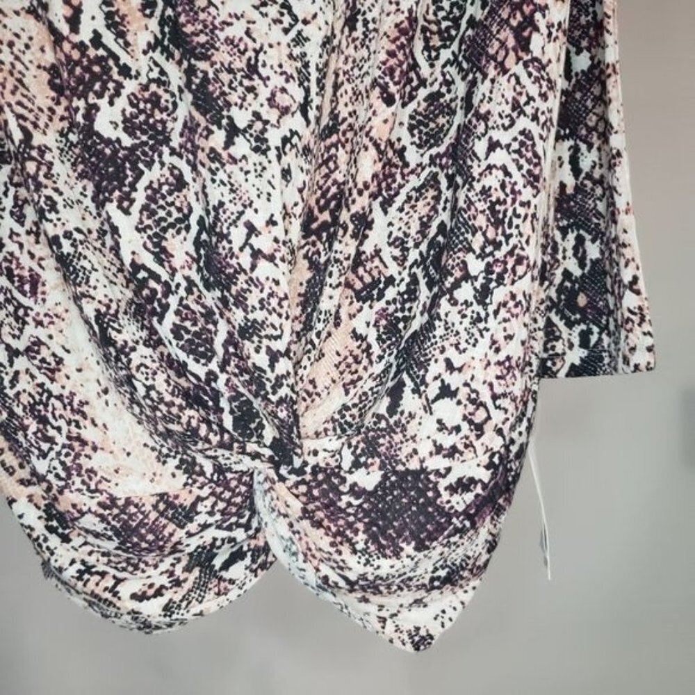 NWT Single Thread Twist Front Top - Picture 7 of 9
